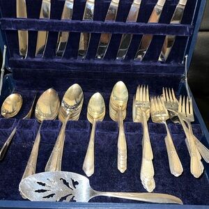 Elegant Silver Cutlery Set